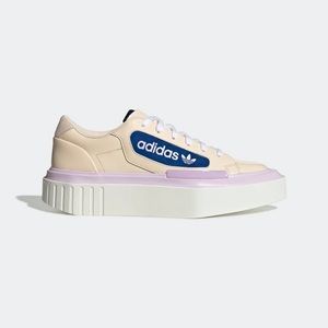 Womens Platform Adidas Sz 7.5 - NWT